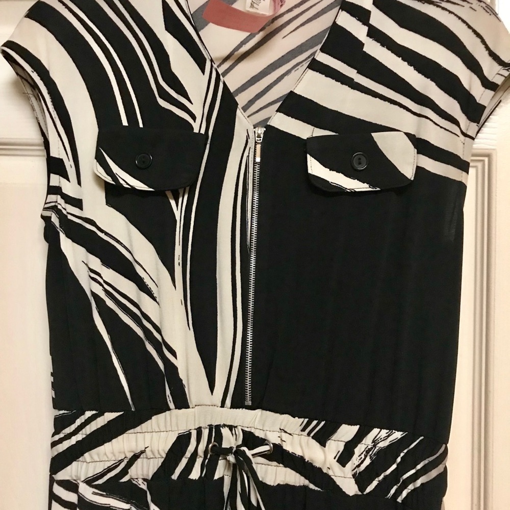 Jumpsuit - Picture 2 of 8